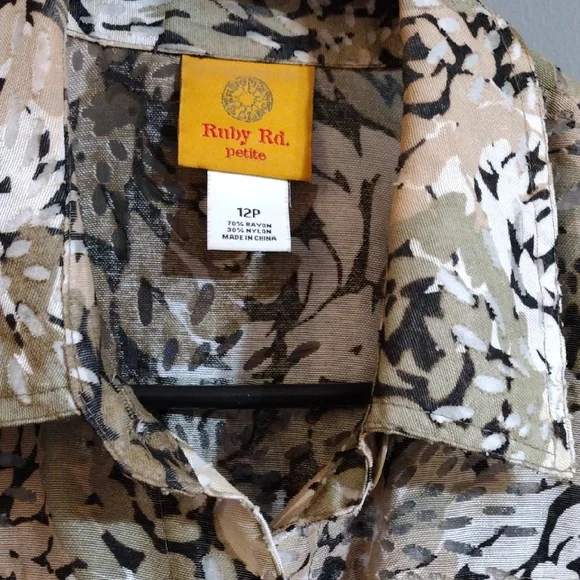 Ruby Rd. Wild And Chic Leaf Pattern Button-Up Shirt - Picture 2 of 6